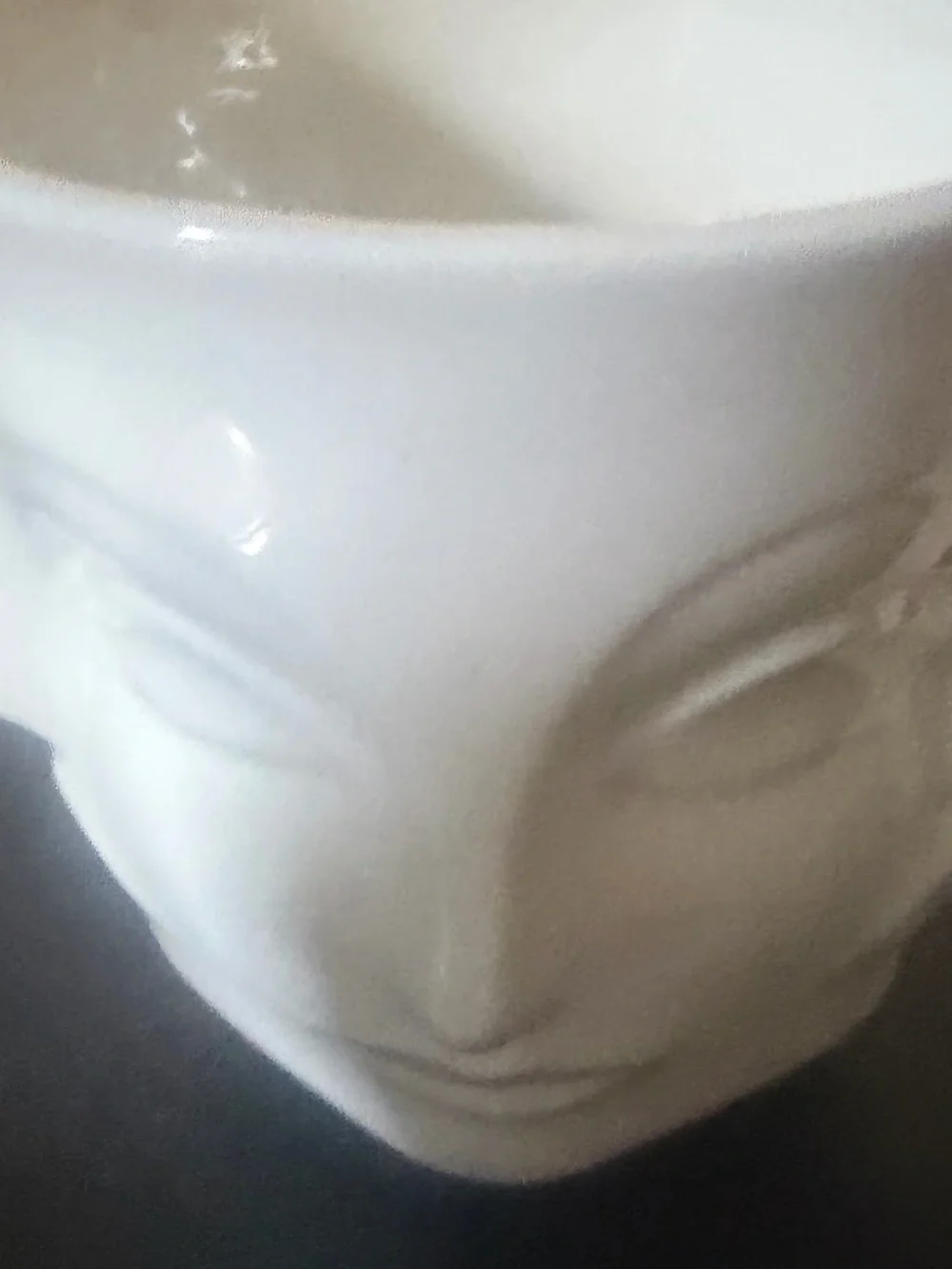 Jonathan Adler White Sculptural Face Mug with Navy Gold Box